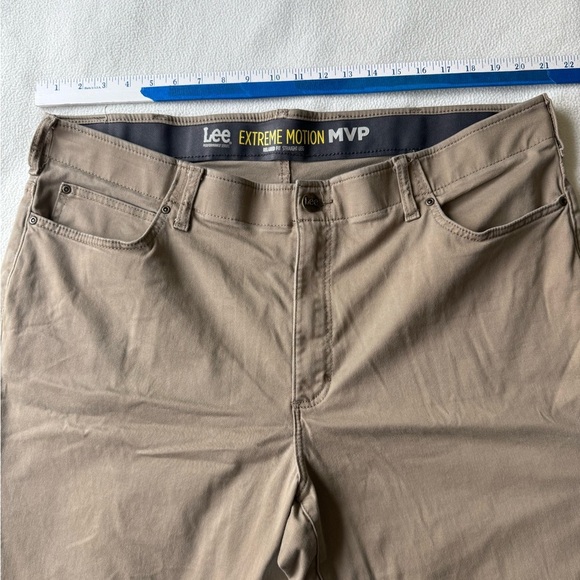 Lee Performance Series Extreme Motion MVP Relaxed Fit Straight Men's Pants EUC - Picture 5 of 5